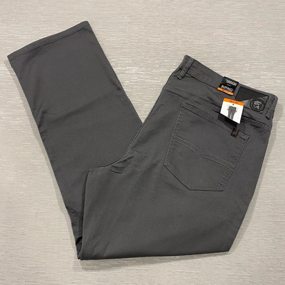 Buffalo David Bitton SAM Jeans Mens 42 x 32 Gray Denim Slim Fit Straight